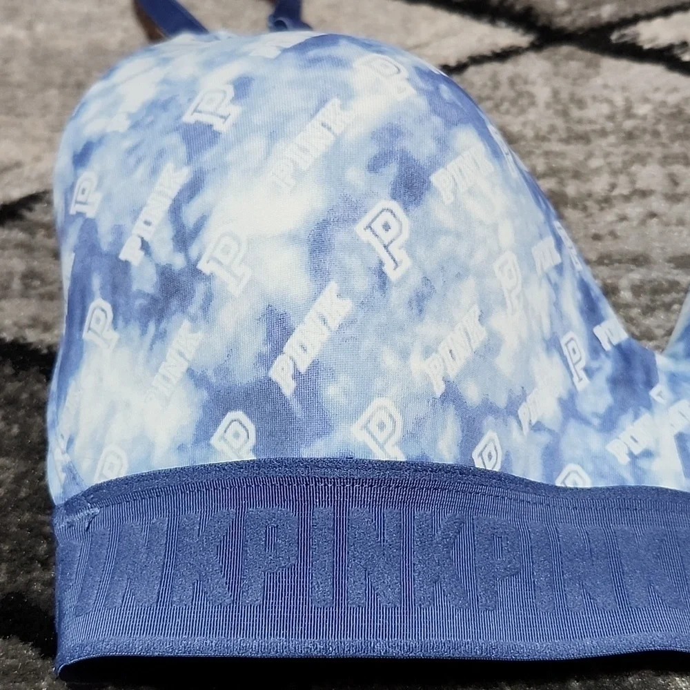VS PINK WEAR EVERYWHERE BLUE CLOUDS TIE-DYE LIGHTLY LINED WIRELESS BRA 32D